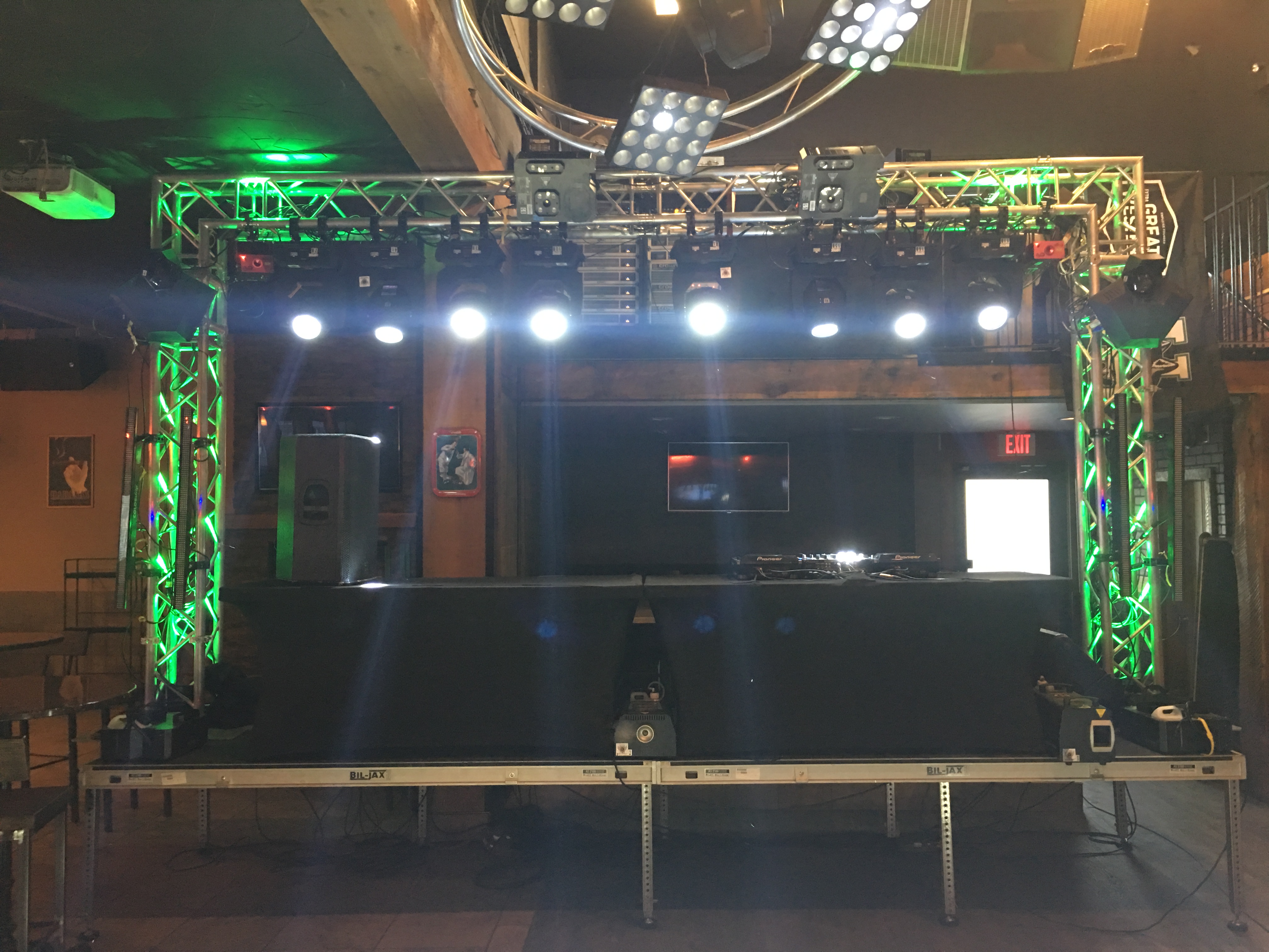 EDM  DJ Shows