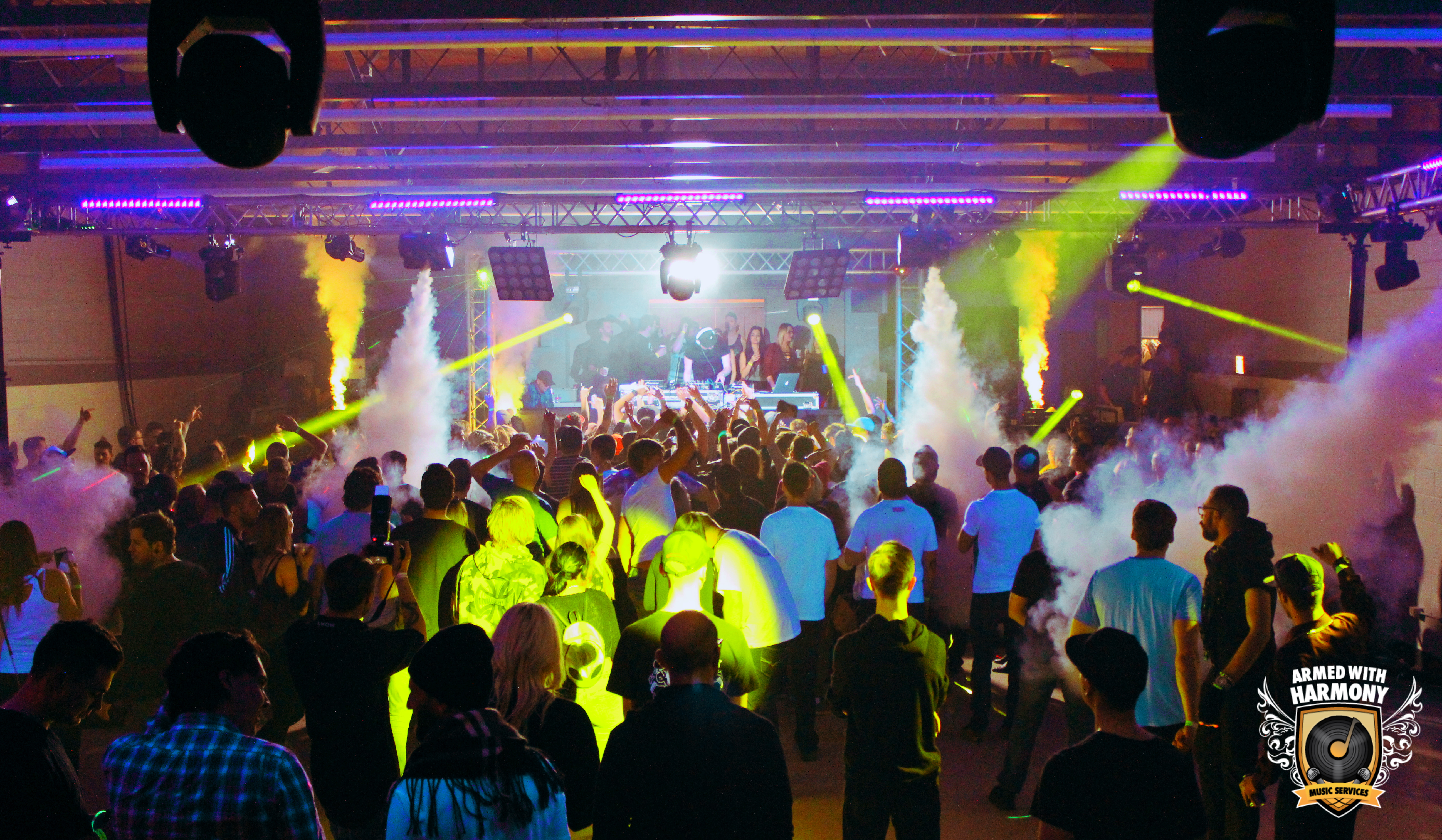 EDM  DJ Shows