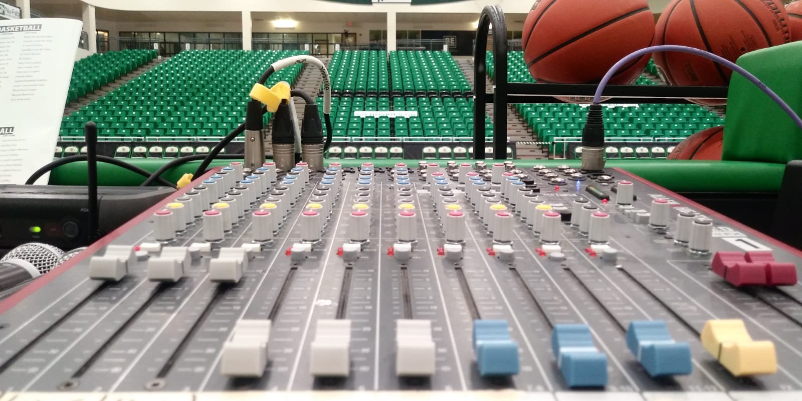 Saskatoon YXE Audio Mixing Sound Board Digital Audio Mixer Rental  Allen  Heath SQ6